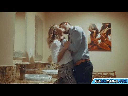 ❤️ Wenn eine vollbusige Blondine dich in einer öffentlichen Toilette verführt ❌ Quality porn bei de.sexvideosex.top